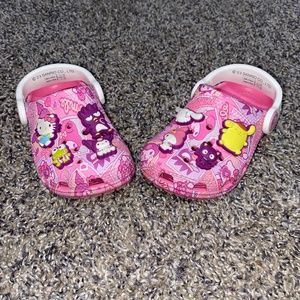 Hello kitty crocs 5c
